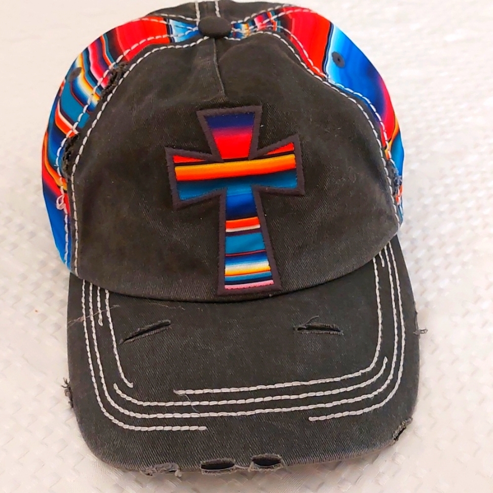 Unique cap